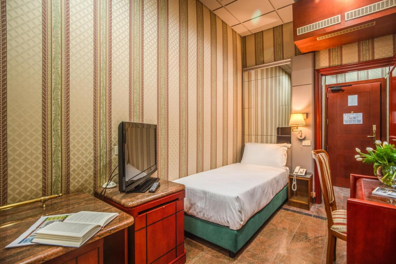 Castro Pretorio Easy Rooms Rome Buitenkant foto