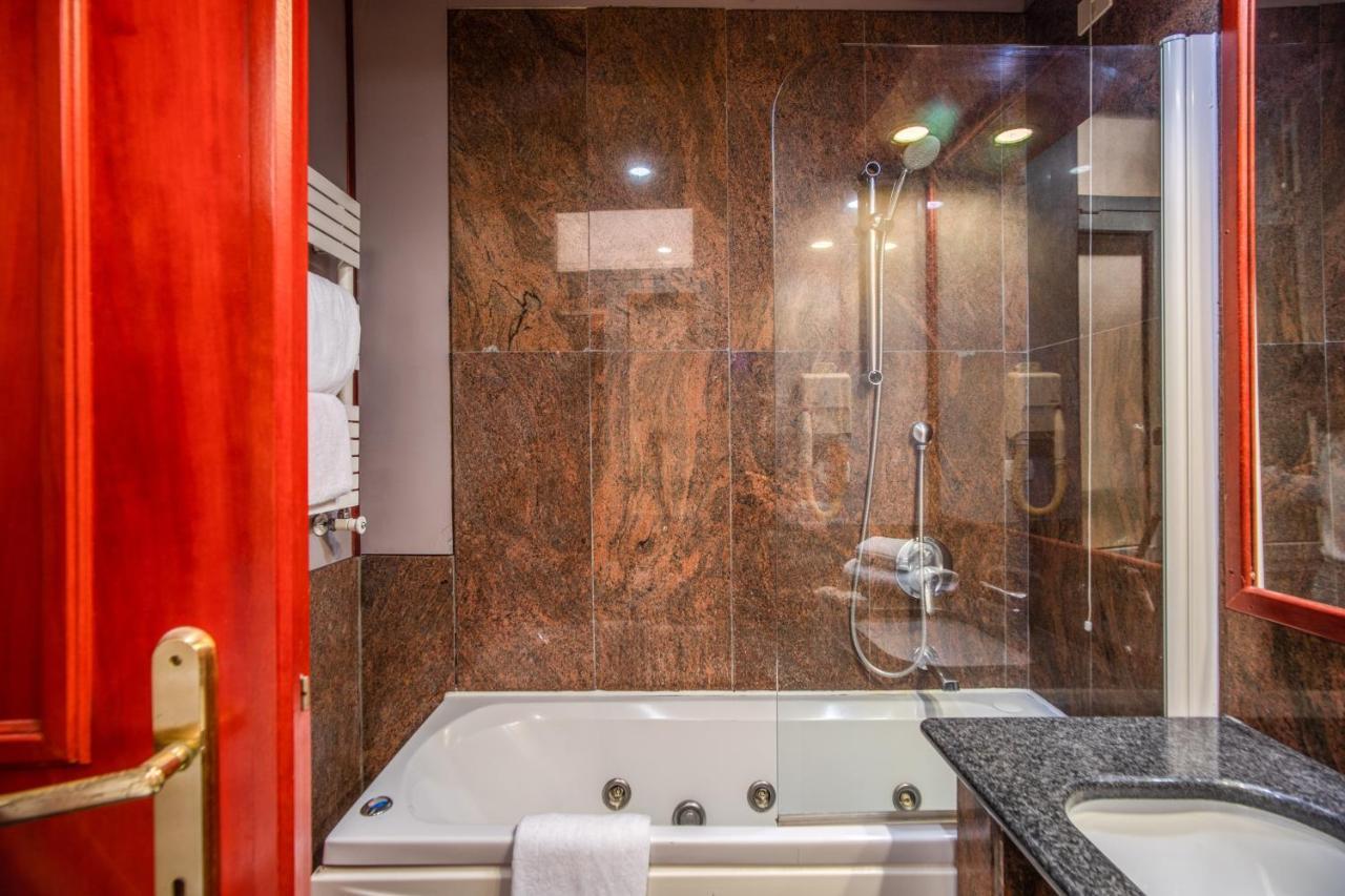 Castro Pretorio Easy Rooms Rome Buitenkant foto